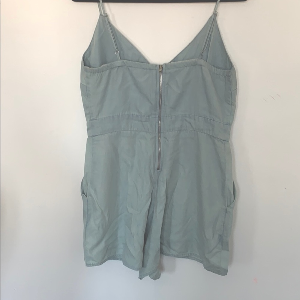 Guess romper - Picture 2 of 5